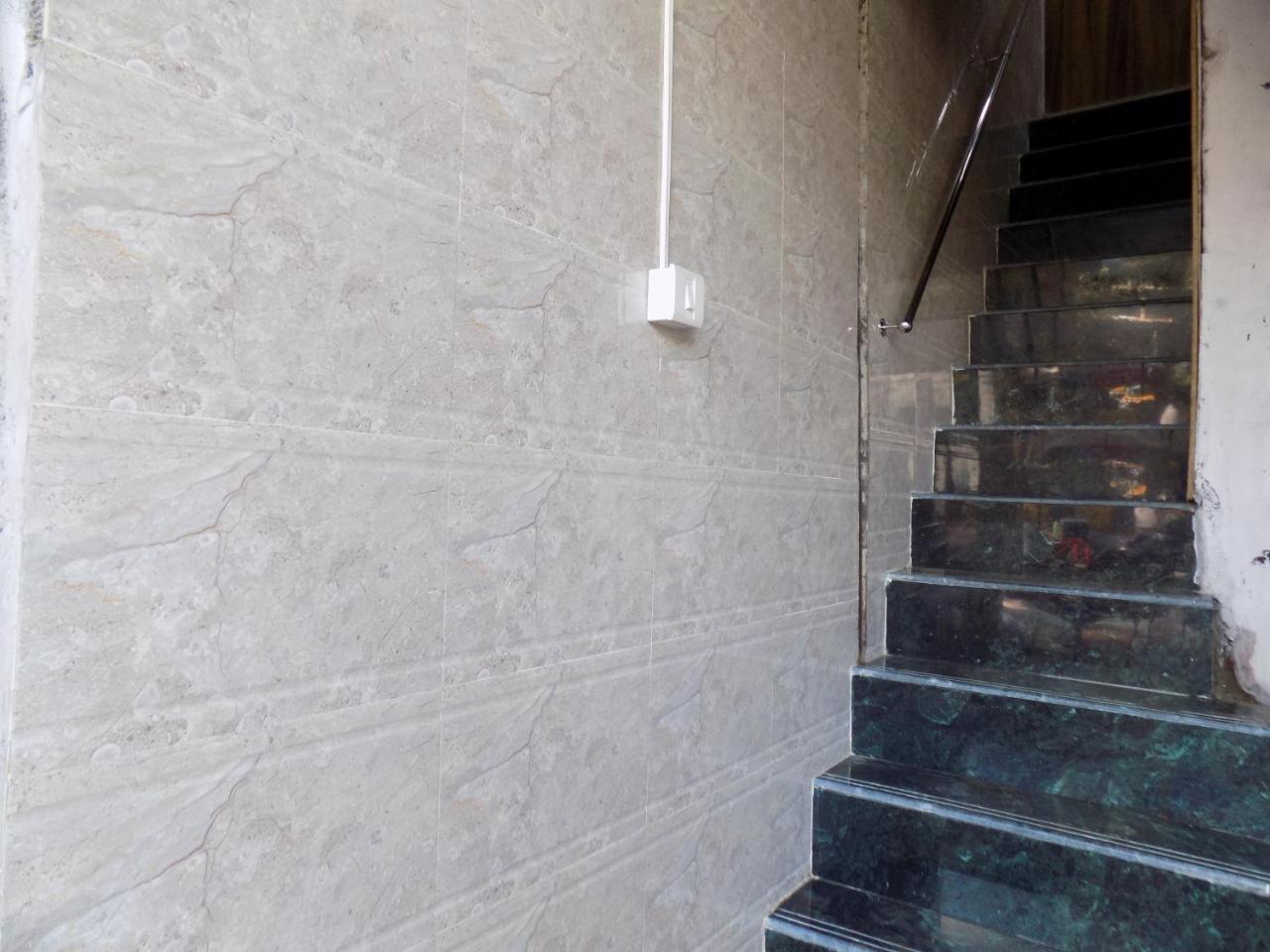 Metro Inn Dormitory Mumbai Exterior photo