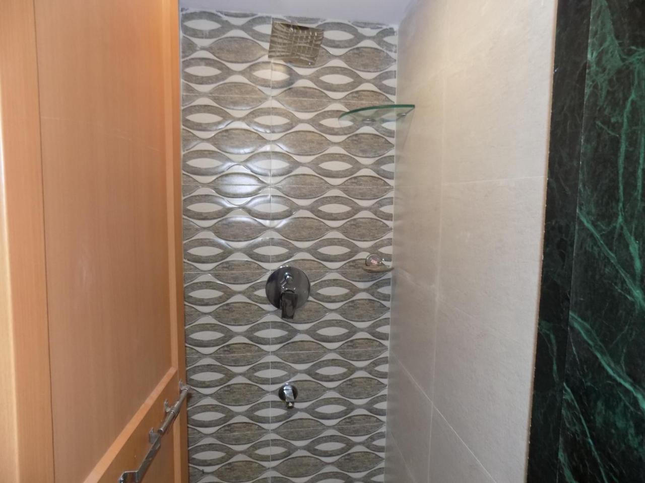 Metro Inn Dormitory Mumbai Exterior photo